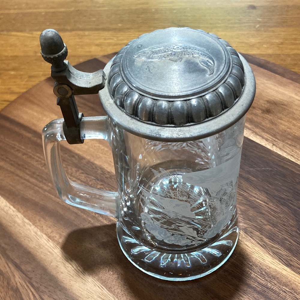 Etched mug with lid